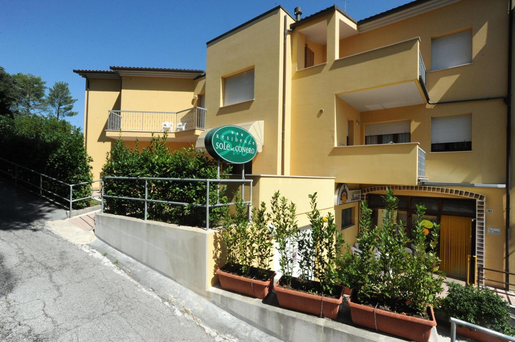 Aparthotel Sole Del Conero *